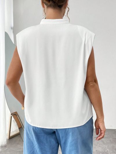SHEIN Essnce Plus Size Spring And Summer Clothing New Casual Solid Color Sleeveless Top With Shoulder Pads And Pockets