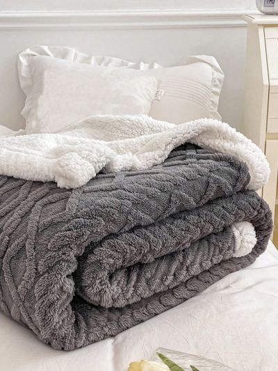 1pc Grey Thickened Plush Fleece Blanket With Woven Edge