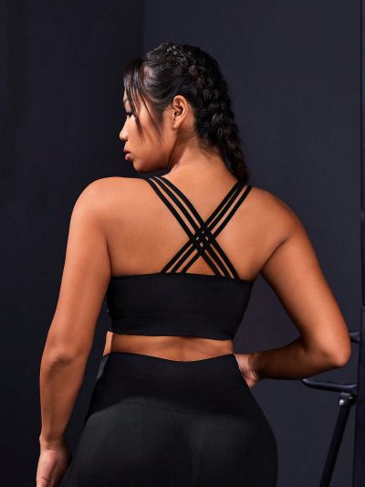 Plus Size Solid Color Sports Bra