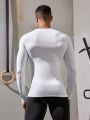 Men Letter Graphic Top-stitching Raglan Sleeve Sports Tee