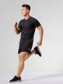 Men Geo Print Sports Tee