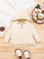 SHEIN Baby Girls' Batwing Sleeve Hooded Sweater Pullover