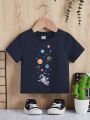 SHEIN Baby Boys' Astronaut & Planet Pattern Short Sleeve T-Shirt