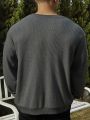 Manfinity Men's Plus Size Solid Color Round Neck Long Sleeve T-Shirt