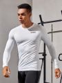 Men Letter Graphic Top-stitching Raglan Sleeve Sports Tee