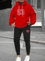 Extended Sizes Men's Hoodie & Sports Pants Set With Digital Printed Detail